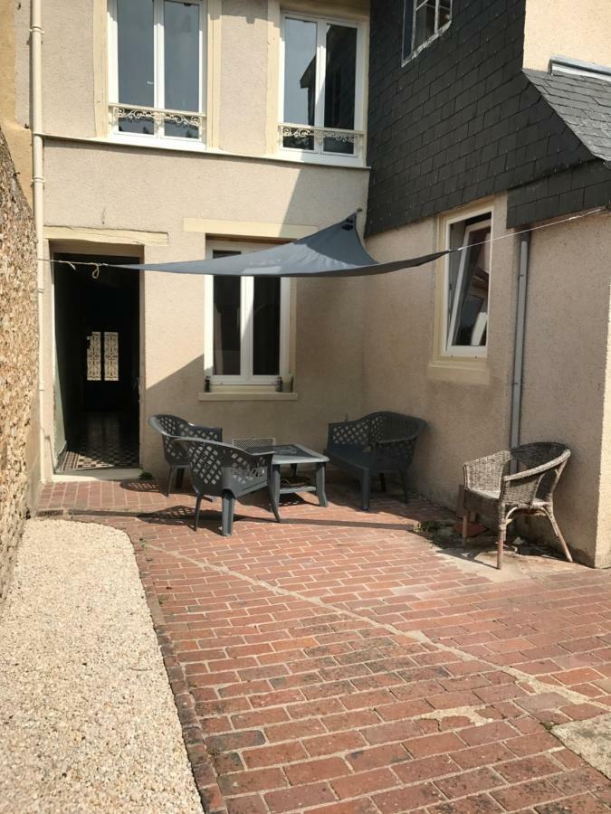 Appartement Au Coeur De Vendôme Buitenkant foto